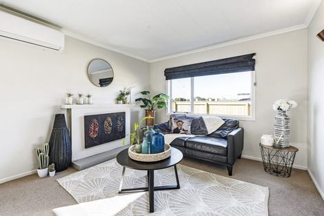 Photo of property in 71 Clifton Drive, Waitara, 4320