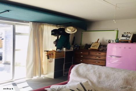 Photo of property in 7 Sauterne Road, Kumeu, 0810