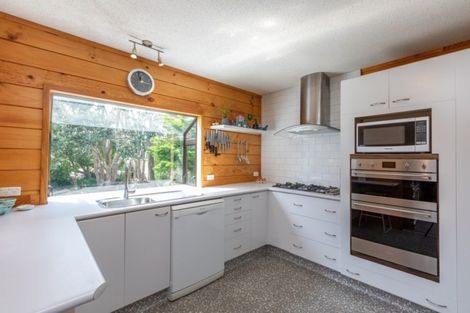 Photo of property in 13 Pine Ridge Terrace, Waikanae Beach, Waikanae, 5036
