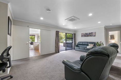 Photo of property in 43 Roto Street, Hurdon, New Plymouth, 4310