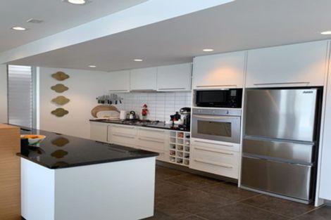 Photo of property in 4/22 The Crescent, Roseneath, Wellington, 6011