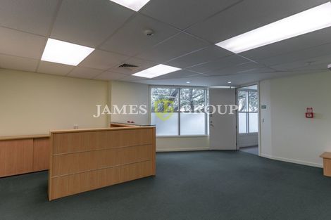 Photo of property in 8a Madeira Lane, Grafton, Auckland, 1023