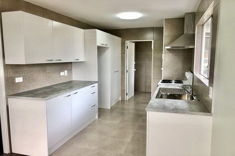 Photo of property in 1/7 Classic Grove, Bayview, Auckland, 0629