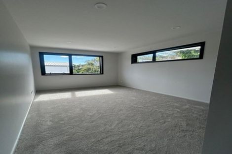 Photo of property in 43 Savoy Road, Glen Eden, Auckland, 0602
