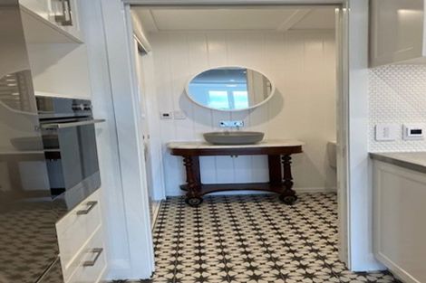 Photo of property in 129a Marine Parade, Mount Maunganui, 3116