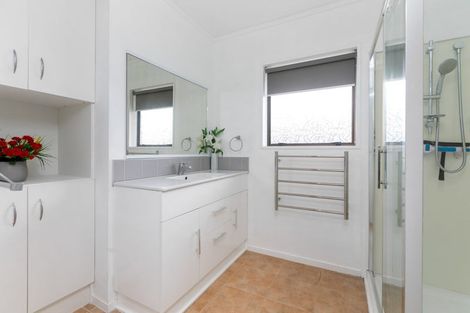 Photo of property in 6b Esmeralda Street, Welcome Bay, Tauranga, 3112