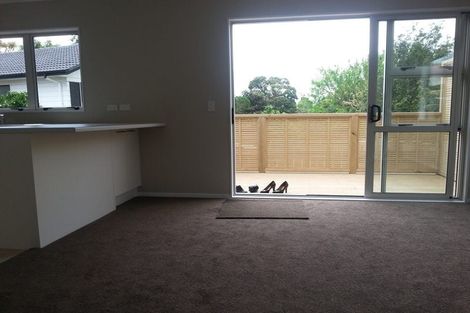 Photo of property in 96 Hutchinsons Road, Bucklands Beach, Auckland, 2014