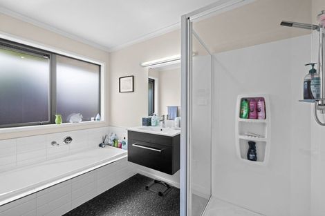 Photo of property in 444a Bower Avenue, Parklands, Christchurch, 8083