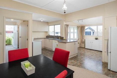 Photo of property in 11 Holdaway Street, Riversdale, Blenheim, 7201