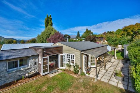 Photo of property in 5 Criterion Street, Arrowtown, 9302