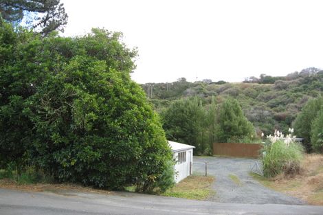 Photo of property in 1/608 East Coast Road, Pinehill, Auckland, 0630