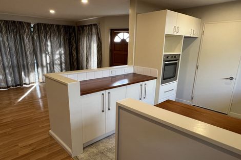 Photo of property in 2 Bellbrook Crescent, Shirley, Christchurch, 8013
