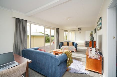 Photo of property in 28 Tokanui Haldane Road, Tokanui, 9884