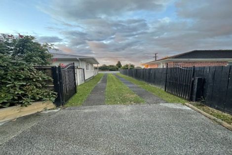 Photo of property in 1/127 Clevedon Road, Papakura, 2110