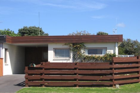 Photo of property in 22 Seaspray Drive, Mount Maunganui, 3116