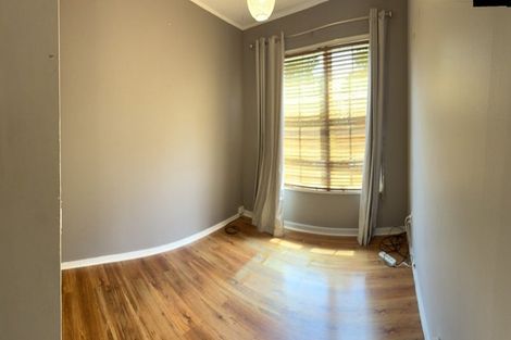 Photo of property in 7 Orinda Close, Botany Downs, Auckland, 2010