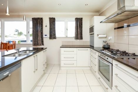 Photo of property in 4 Michael Avenue, Dinsdale, Hamilton, 3204