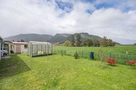 Photo of property in 138 Waller Street, Murchison, 7007