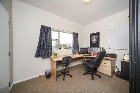 Photo of property in 3 Maple Street, Bunnythorpe, Palmerston North, 4478