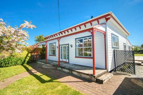 Photo of property in 112 Romilly Street, Westport, 7825