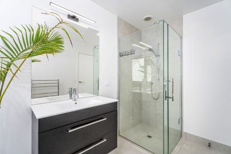 Photo of property in 31 Palm Drive, Whitianga, 3510