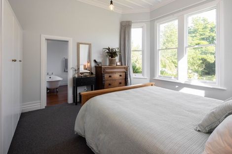 Photo of property in 49 Te Aute Road, Havelock North, 4130