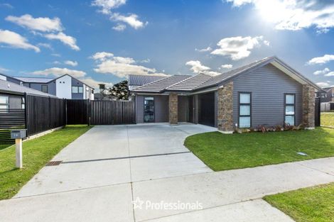 Photo of property in 18 Castletown Street, Wallaceville, Upper Hutt, 5018