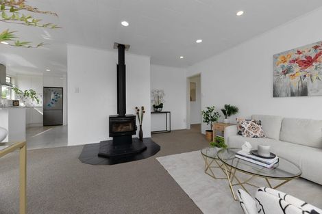Photo of property in 23 Mandarin Place, Half Moon Bay, Auckland, 2012