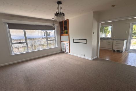Photo of property in 52 Mays Road, St Albans, Christchurch, 8052