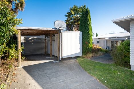 Photo of property in 2 Jarvis Place, Taradale, Napier, 4112