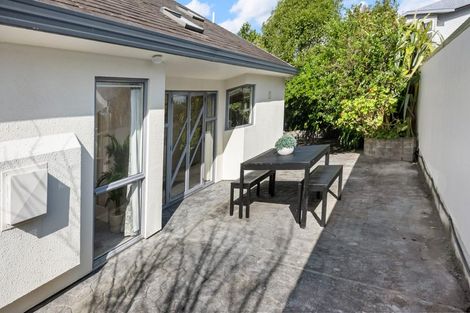 Photo of property in 2/94 Pretoria Street, Hutt Central, Lower Hutt, 5010