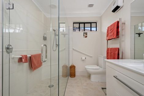 Photo of property in 6 Golden Courie Close, Papamoa Beach, Papamoa, 3118