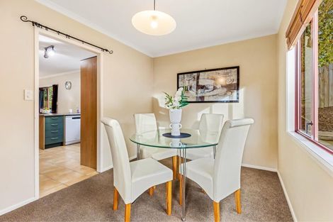 Photo of property in 9 Queen Natalie Place, Massey, Auckland, 0614