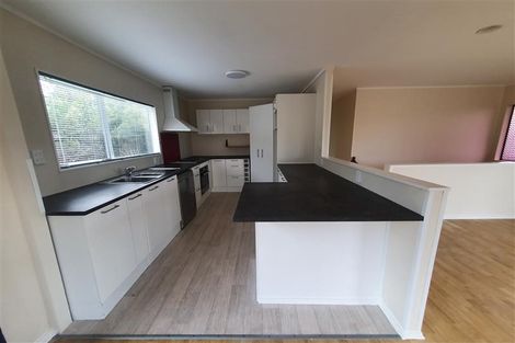 Photo of property in 98 Stredwick Drive, Torbay, Auckland, 0630