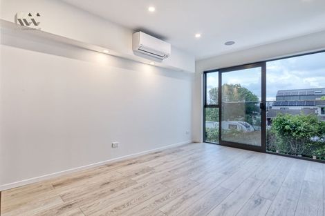 Photo of property in 2/14 Kerswill Place, Pakuranga, Auckland, 2010