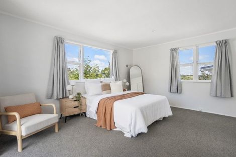 Photo of property in 10 Windy Ridge Road, Glenfield, Auckland, 0629