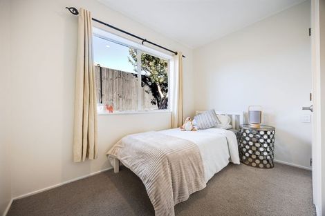 Photo of property in 5 Shadon Place, Stanmore Bay, Whangaparaoa, 0932
