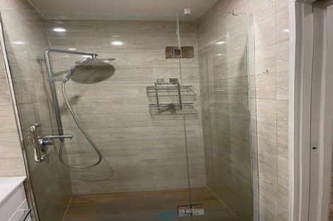 Photo of property in 3 Oswald Close, Flat Bush, Auckland, 2016