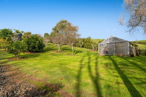 Photo of property in 11 Pineview Lane, Helensville, 0875