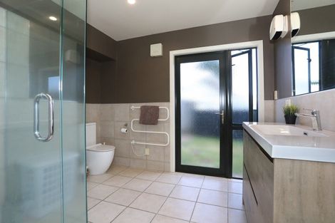 Photo of property in 4 Ursula Drive, Feilding, 4702