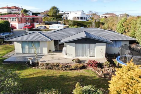 Photo of property in 104 Perth Street, Holmes Hill, Oamaru, 9401
