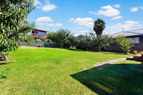 Photo of property in 21a Alexander Street, Cockle Bay, Auckland, 2014