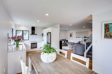 Photo of property in 101a Main Road, Clive, 4102