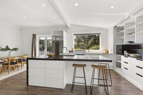 Photo of property in 68 Beauchamp Street, Karori, Wellington, 6012