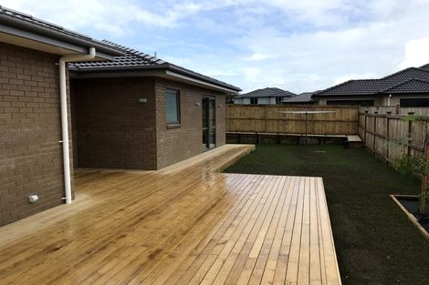 Photo of property in 8 Will Street, Huapai, Kumeu, 0810