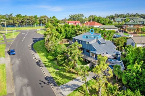 Photo of property in 1 Radiata Lane, Chatswood, Auckland, 0626