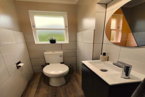 Photo of property in 6 Muhunoa West Road, Ohau, Levin, 5570