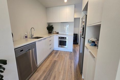 Photo of property in 5 Mcgrath Way, Taita, Lower Hutt, 5011