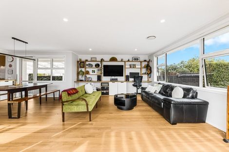 Photo of property in 6 Esmeralda Avenue, Avondale, Auckland, 1026