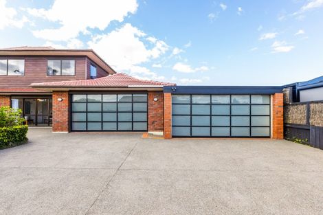 Photo of property in 10 Elrita Place, Conifer Grove, Takanini, 2112